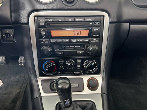 Used 2003 MAZDA MX-5 Miata LS image 11