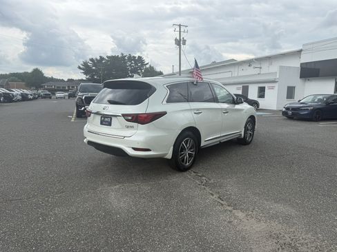 Used 2019 INFINITI QX60 Luxe w/ Essential Package AWD/4WD image 3