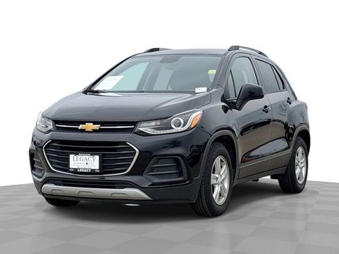 Used 2021 Chevrolet Trax LT image 1