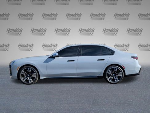 Certified 2023 BMW 740i 740i w/ Executive Package image 10