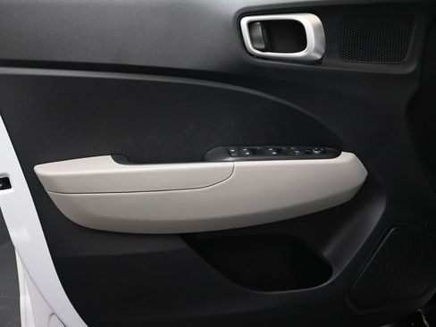 New 2026 Hyundai Venue SEL image 23