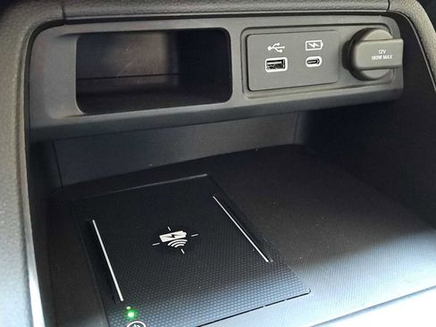 Used 2025 Honda Pilot EX-L image 30