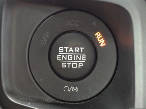 Used 2024 Jeep Wrangler Unlimited Rubicon 4xe image 28