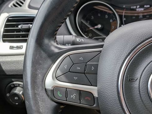 Used 2020 Jeep Compass Latitude AWD/4WD image 24