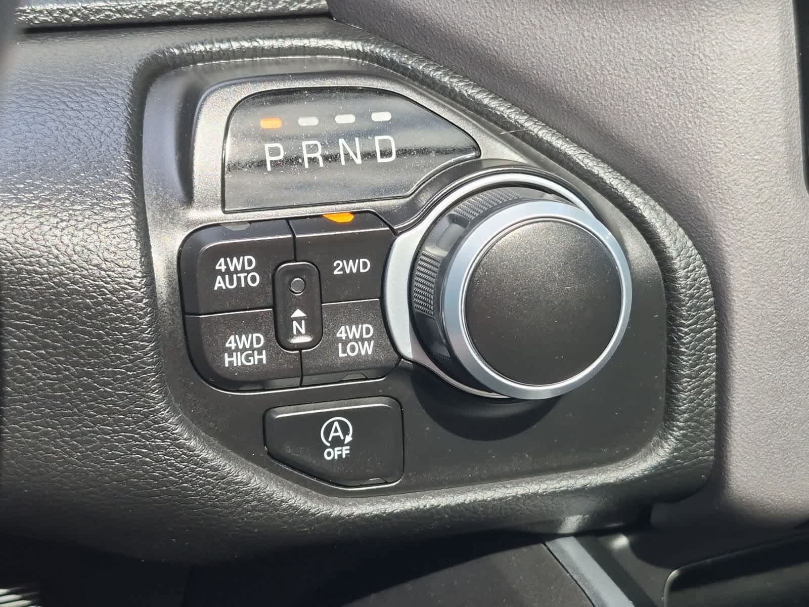 Used 2022 RAM 1500 Big Horn AWD/4WD image 33