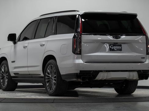 Used 2023 Cadillac Escalade V image 51