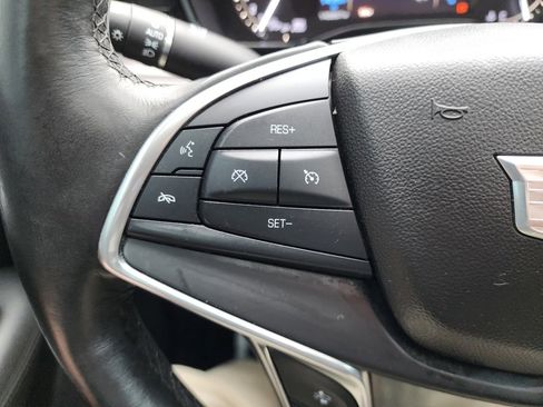 Used 2017 Cadillac XT5 Luxury w/ Driver Awareness Package image 35