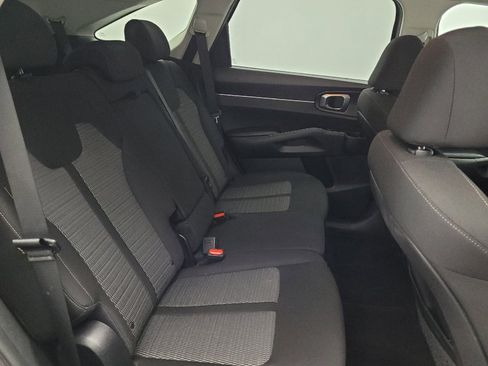 Used 2022 Kia Sorento LX FWD image 19