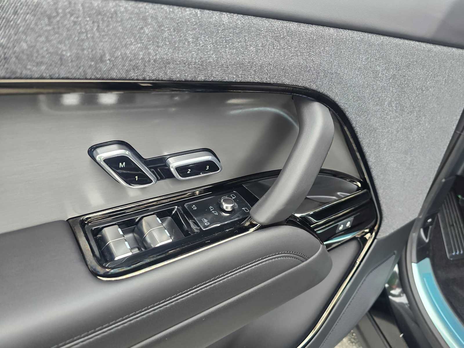 New 2027 Land Rover Range Rover Sport SE AWD/4WD image 22