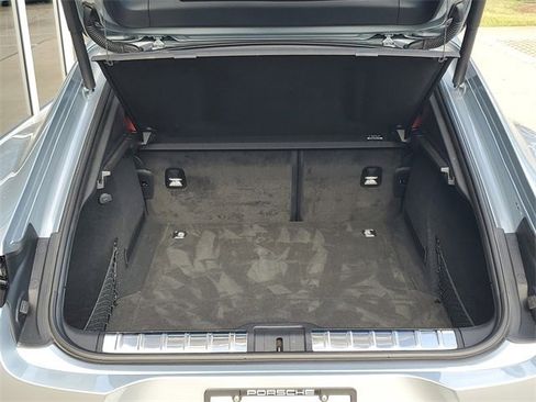 Used 2024 Porsche Panamera image 41