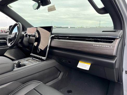New 2025 GMC Sierra EV Denali image 42