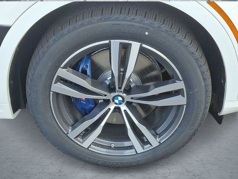 New 2026 BMW X7 M60i w/ Executive Package image 6
