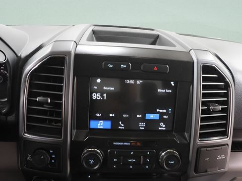 Used 2017 Ford F150 XLT w/ Equipment Group 302A Luxury AWD/4WD image 11