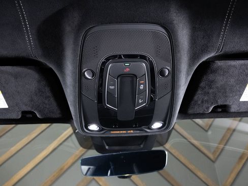 Used 2024 Lamborghini Urus Performante image 47