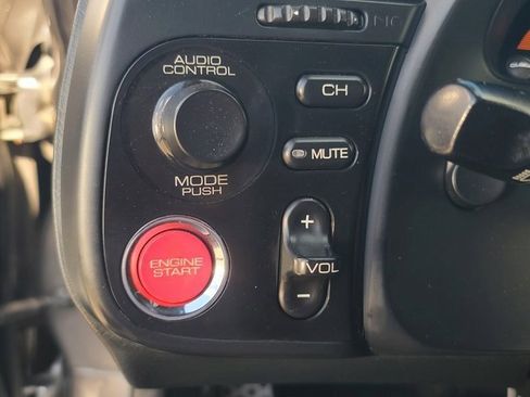 Used 2004 Honda S2000 image 27