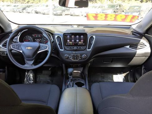Used 2024 Chevrolet Malibu LT FWD image 23