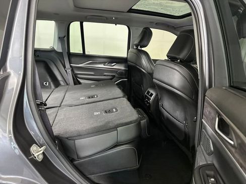 Used 2023 Jeep Grand Cherokee 30th Anniversary AWD/4WD image 27