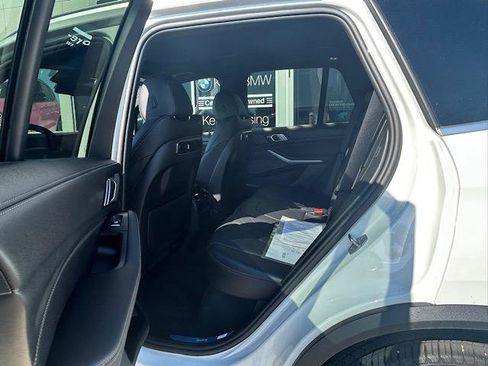 Certified 2024 BMW X5 xDrive40i w/ Premium Package image 24