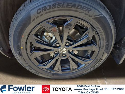 Used 2024 Toyota RAV4 SE AWD/4WD image 28