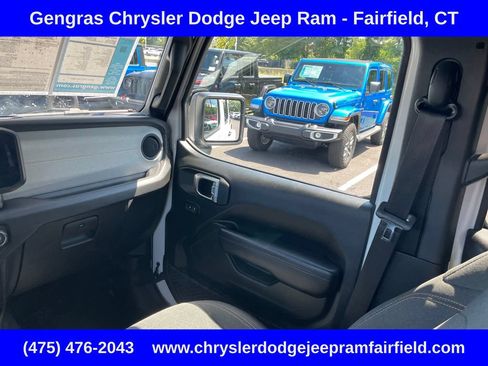 Used 2024 Jeep Wrangler Unlimited w/ Convenience Group AWD/4WD image 55