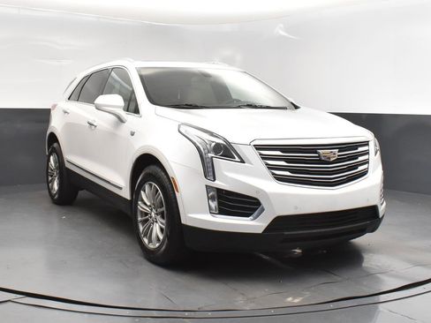 Used 2018 Cadillac XT5 Luxury image 9