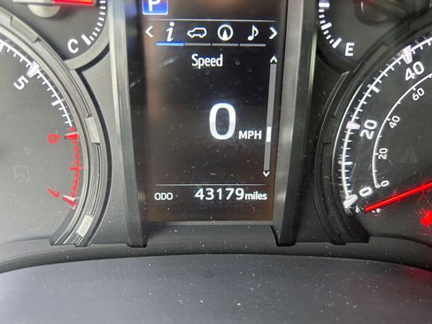 Used 2020 Toyota 4Runner SR5 image 16