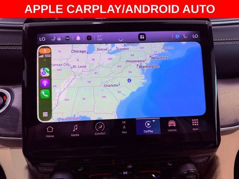 Used 2024 Jeep Grand Cherokee Limited w/ Black Appearance Package image 9