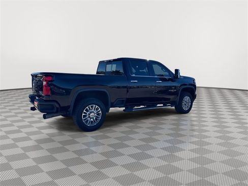 Used 2020 Chevrolet Silverado 2500 High Country w/ Z71 Off-Road Package image 8