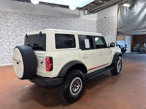 Used 2026 Ford Bronco Outer Banks w/ Sasquatch Package AWD/4WD image 7