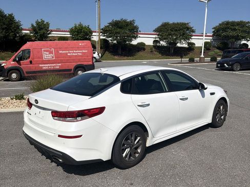 Used 2019 Kia Optima LX FWD image 4