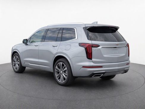 Used 2025 Cadillac XT6 Premium Luxury w/ Platinum Package FWD image 3