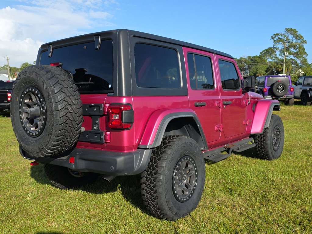 Used 2022 Jeep Wrangler Unlimited Rubicon w/ Xtreme Recon 35" Tire Package AWD/4WD image 4