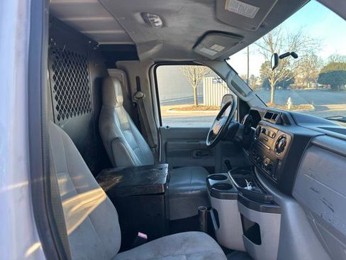 Used 2014 Ford E-150 and Econoline 150 image 10
