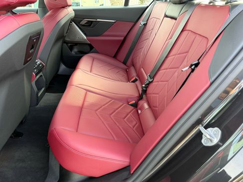 Used 2026 BMW 530i w/ M Sport Package image 32