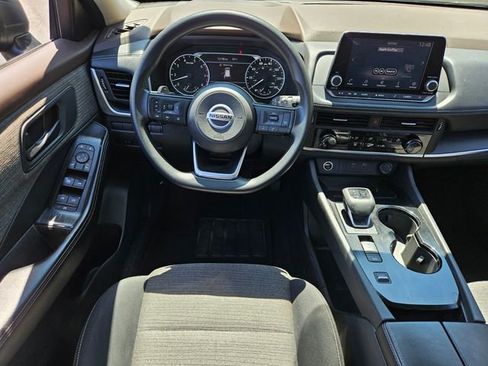 Used 2021 Nissan Rogue S FWD image 12