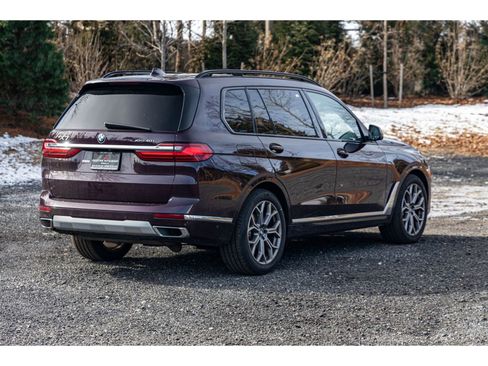 Used 2022 BMW X7 xDrive40i w/ Premium Package image 9
