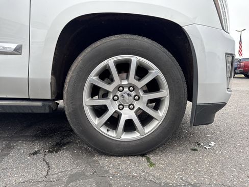 Used 2015 Cadillac Escalade ESV Premium AWD/4WD image 9