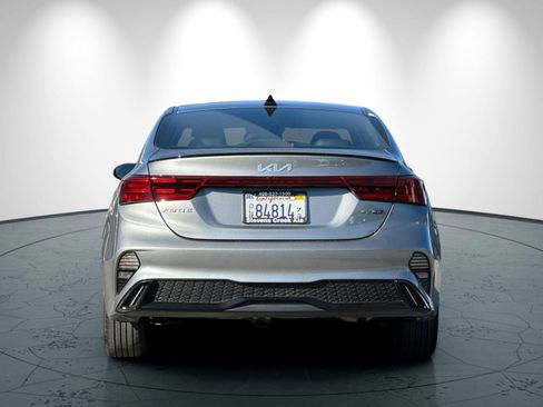 Certified 2024 Kia Forte GT-Line image 5