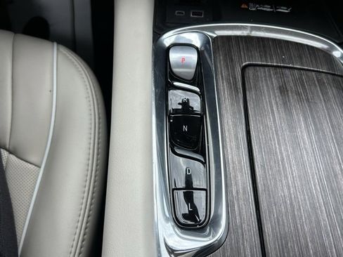 Used 2023 Buick Enclave Avenir w/ Avenir Technology Package image 27