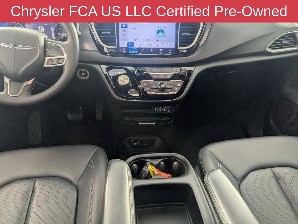 Used 2025 Chrysler Pacifica Select FWD image 27