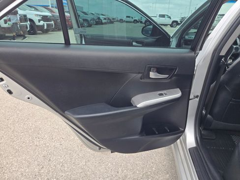 Used 2012 Toyota Camry SE FWD image 14