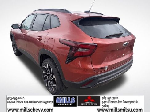 Used 2024 Chevrolet Trax RS w/ Driver Confidence Package FWD image 4
