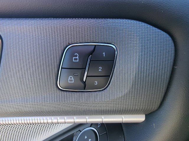 Used 2025 Ford Explorer ST w/ Sun And Sound Package AWD/4WD image 15