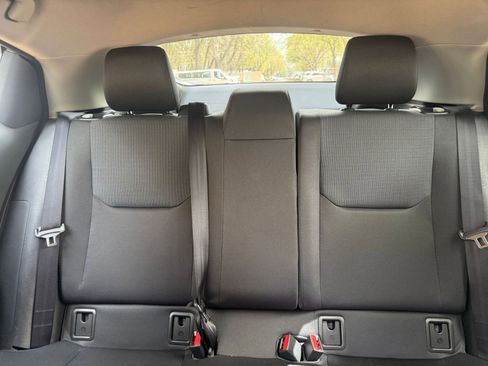 Used 2025 Toyota Prius LE image 33