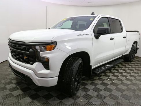 Used 2024 Chevrolet Silverado 1500 Custom image 5