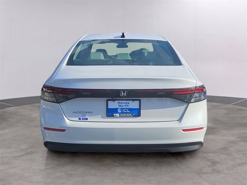 Used 2025 Honda Accord SE image 5