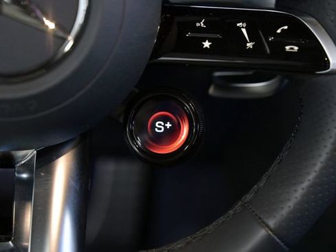 Used 2024 Mercedes-Benz AMG GT 55 image 38