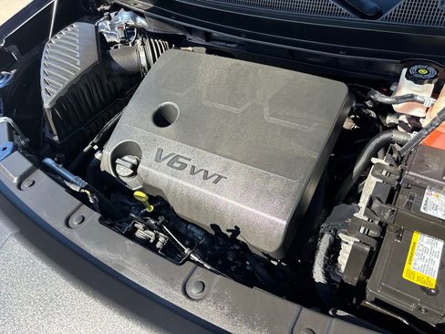 Used 2023 Chevrolet Traverse LT image 31