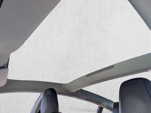 Used 2025 Tesla Model 3 Long Range image 15