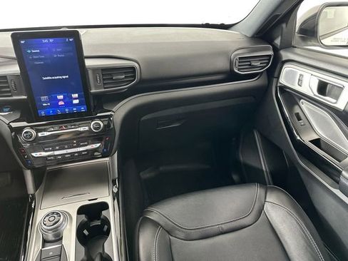 Used 2022 Ford Explorer ST w/ Equipment Group 401A AWD/4WD image 28